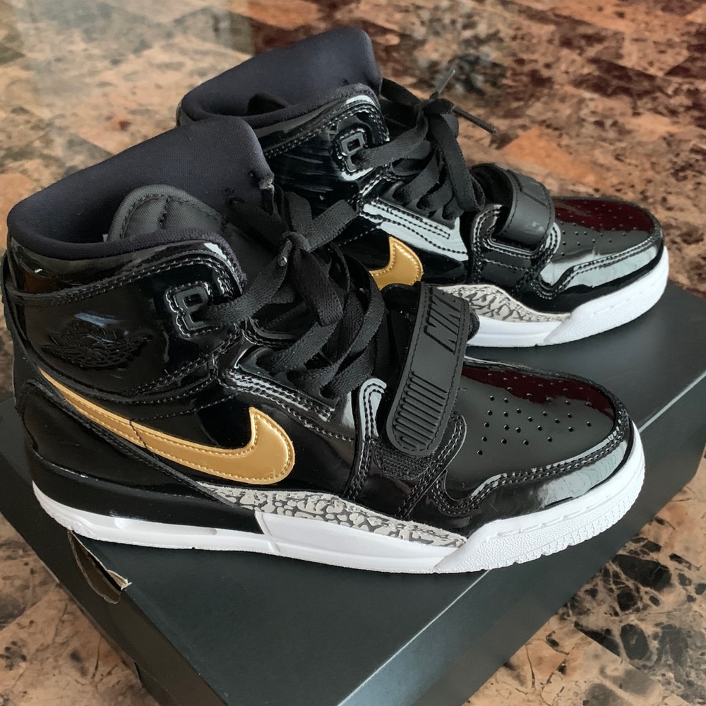 Kids Air Jordan Legacy 312 GS Shoes